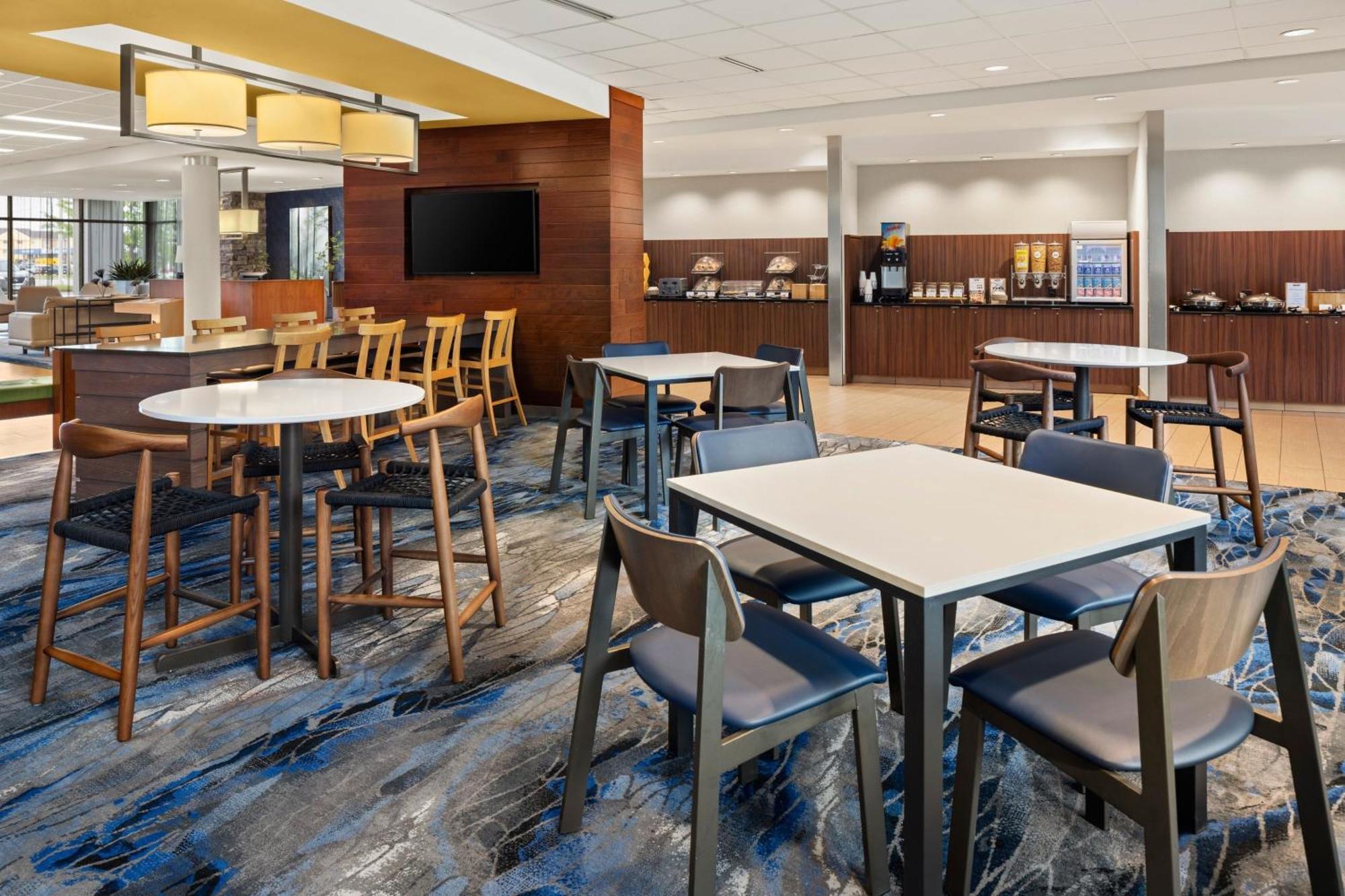 Fairfield Inn & Suites By Marriott Waterloo Cedar Falls Extérieur photo