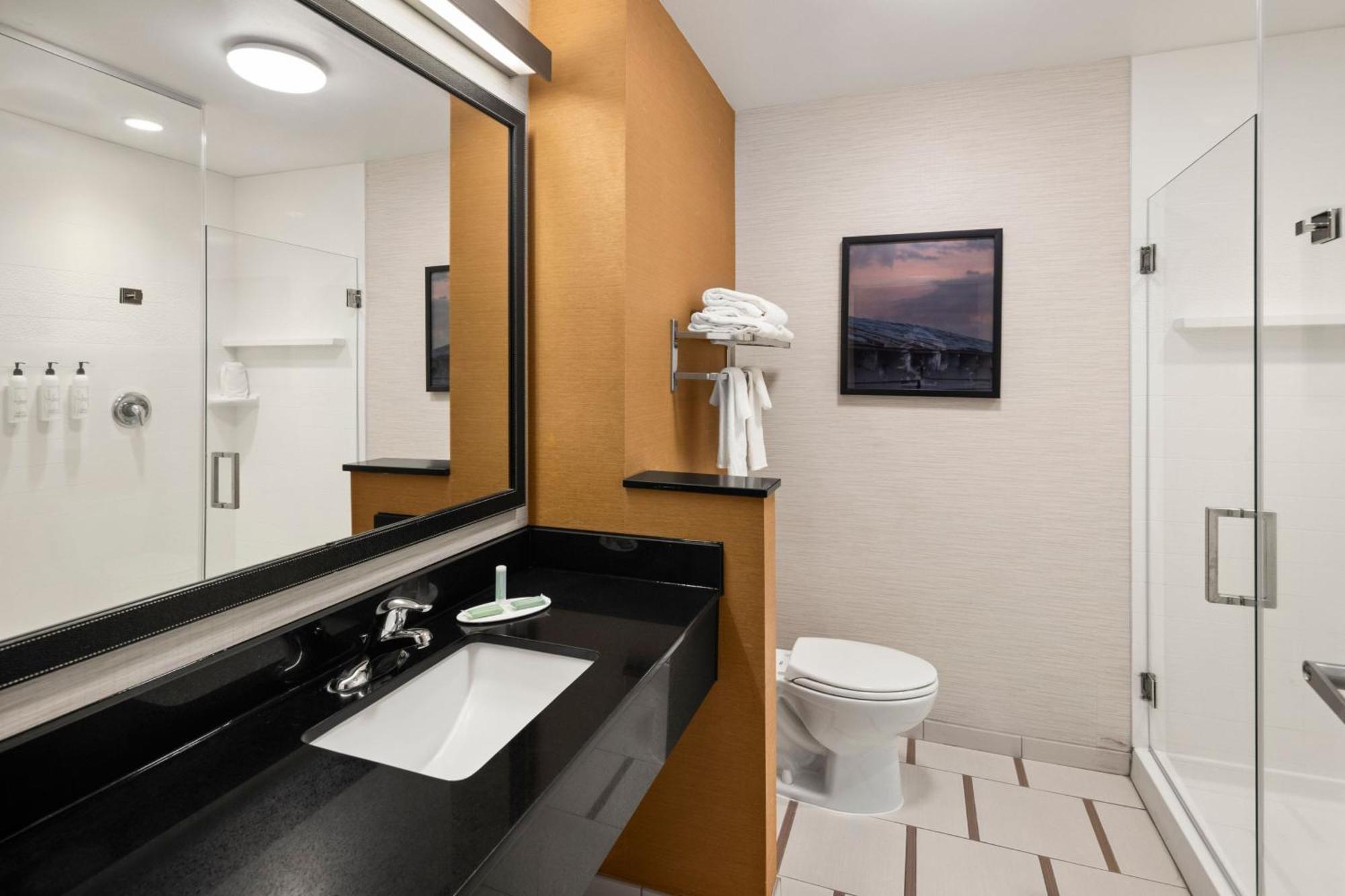Fairfield Inn & Suites By Marriott Waterloo Cedar Falls Extérieur photo