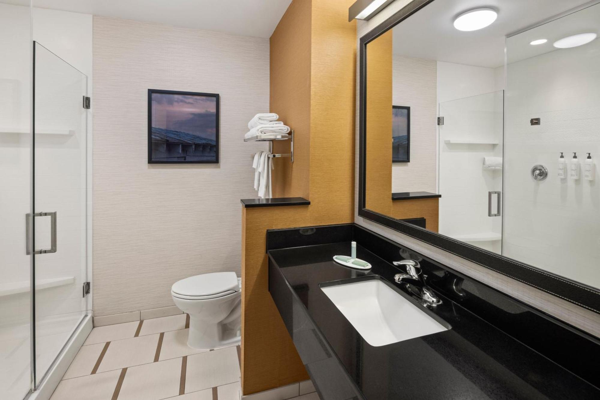 Fairfield Inn & Suites By Marriott Waterloo Cedar Falls Extérieur photo