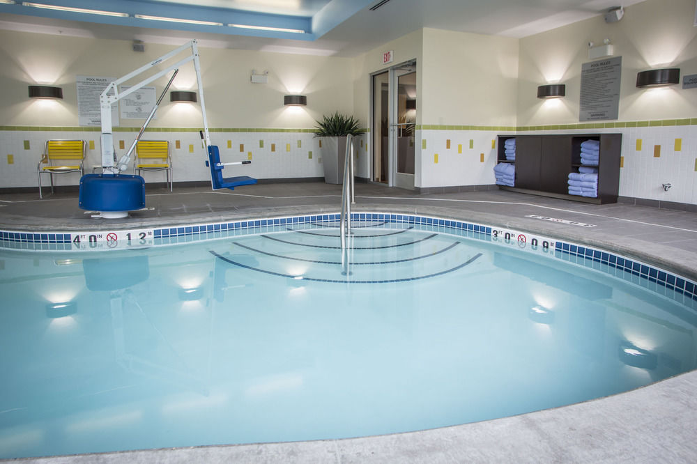 Fairfield Inn & Suites By Marriott Waterloo Cedar Falls Extérieur photo