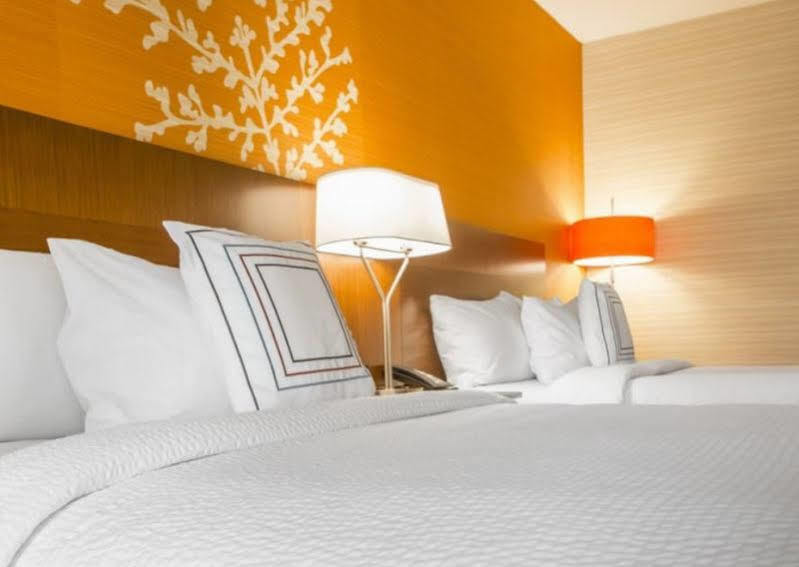 Fairfield Inn & Suites By Marriott Waterloo Cedar Falls Extérieur photo